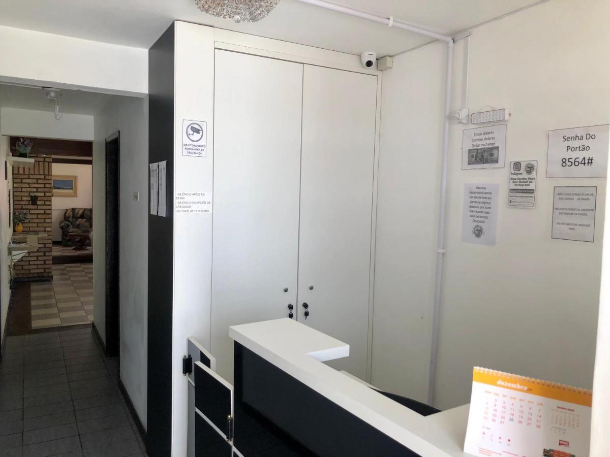 Quatro Ilhas Beach Hostel 邦比尼亚斯 外观 照片