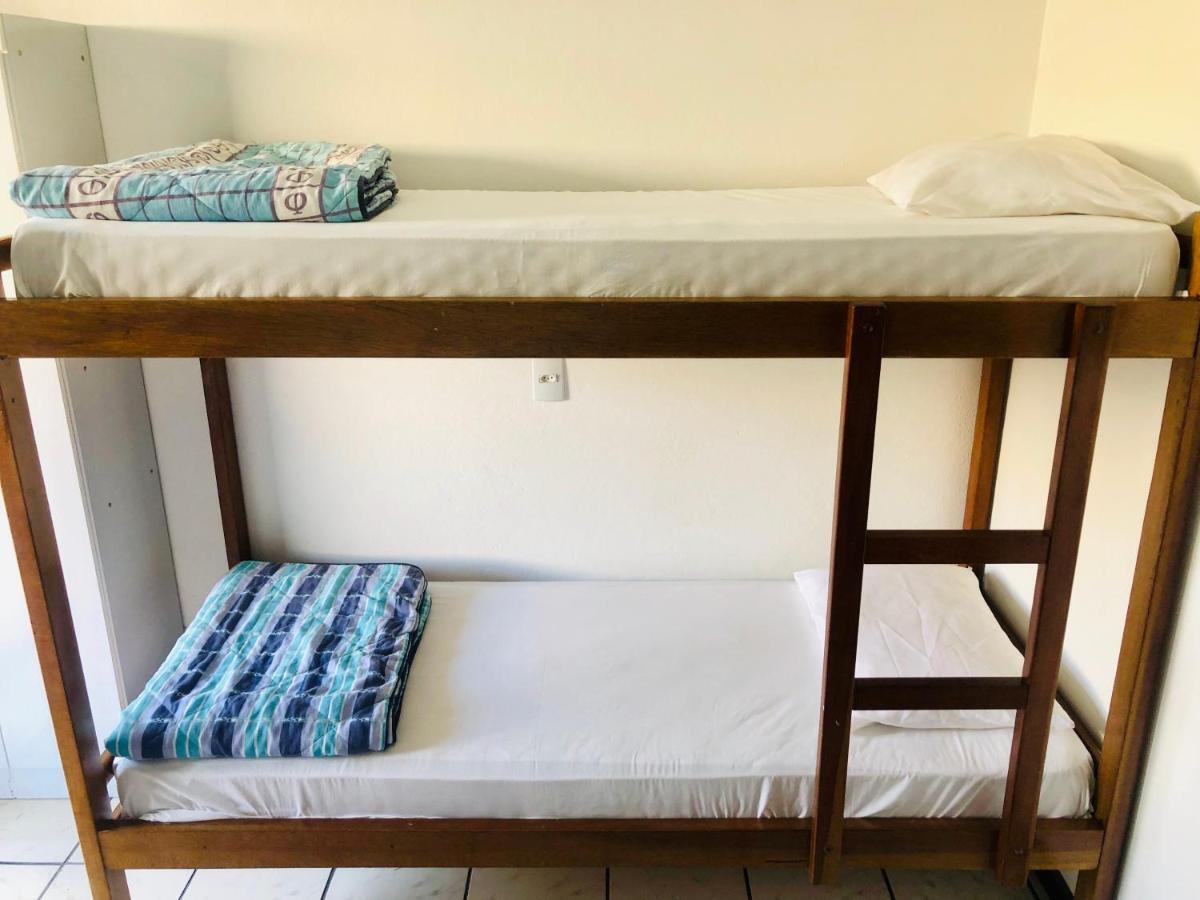 Quatro Ilhas Beach Hostel 邦比尼亚斯 外观 照片