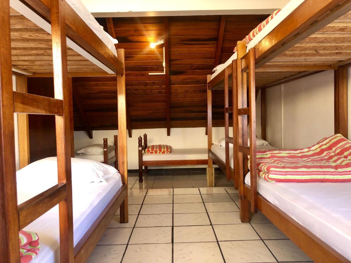 Quatro Ilhas Beach Hostel 邦比尼亚斯 外观 照片