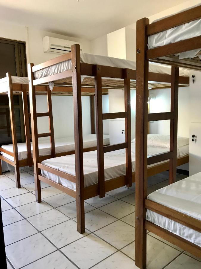 Quatro Ilhas Beach Hostel 邦比尼亚斯 外观 照片