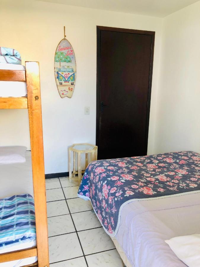 Quatro Ilhas Beach Hostel 邦比尼亚斯 外观 照片