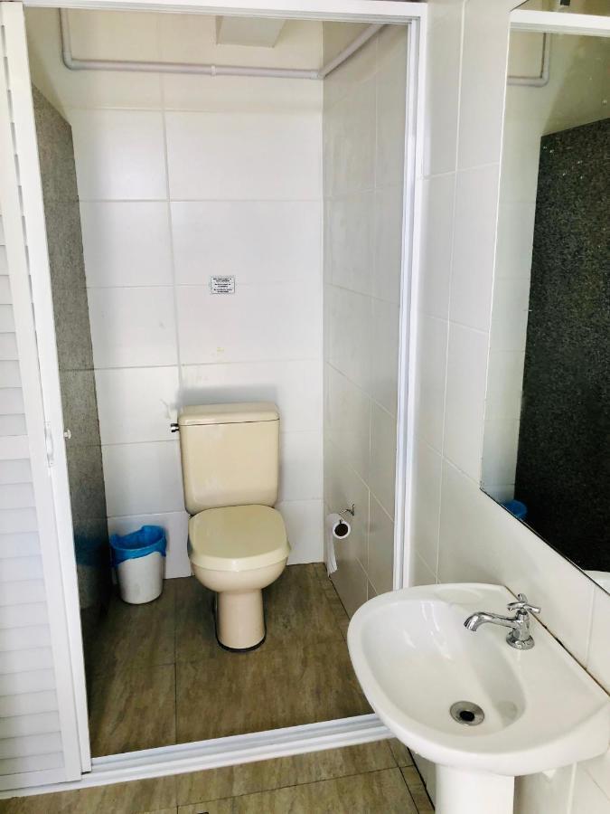 Quatro Ilhas Beach Hostel 邦比尼亚斯 外观 照片