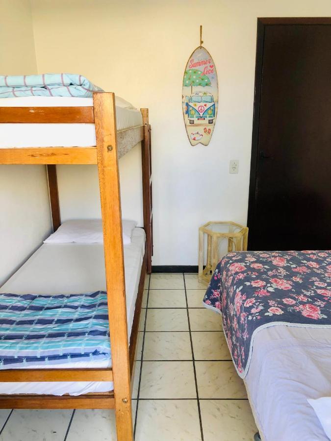 Quatro Ilhas Beach Hostel 邦比尼亚斯 外观 照片