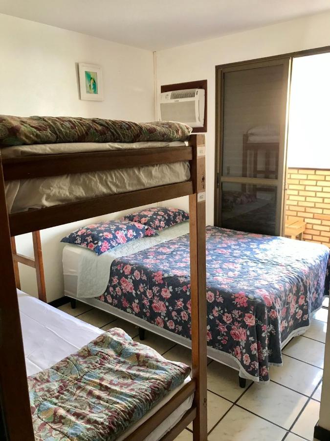 Quatro Ilhas Beach Hostel 邦比尼亚斯 外观 照片